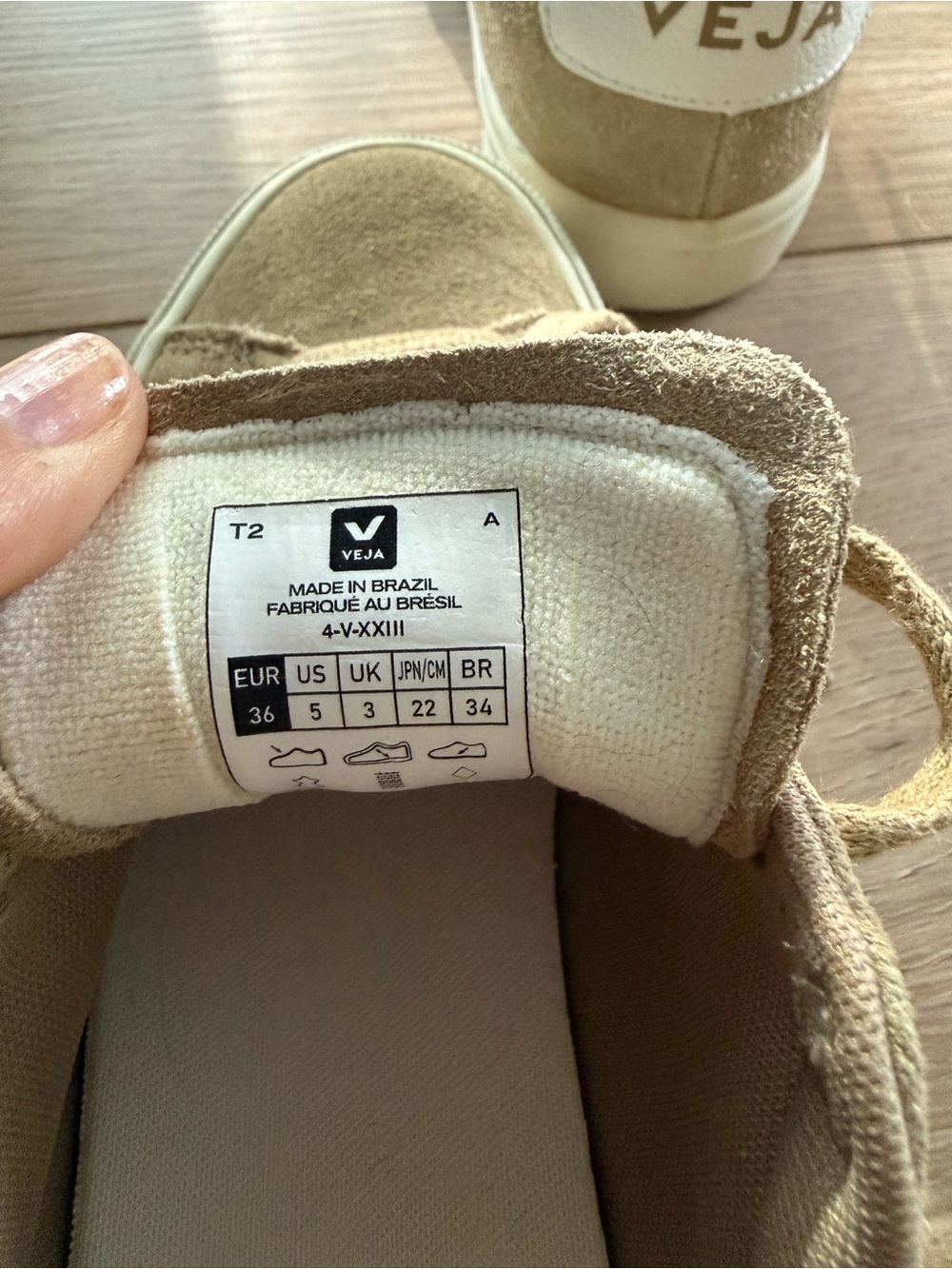 Veja Women’s Campo Suede Sneakers in Dune and White - Picture 5 of 6